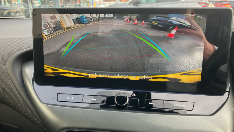 Nissan Juke 1.0 DiG-T N-Connecta 5dr Petrol Hatchback